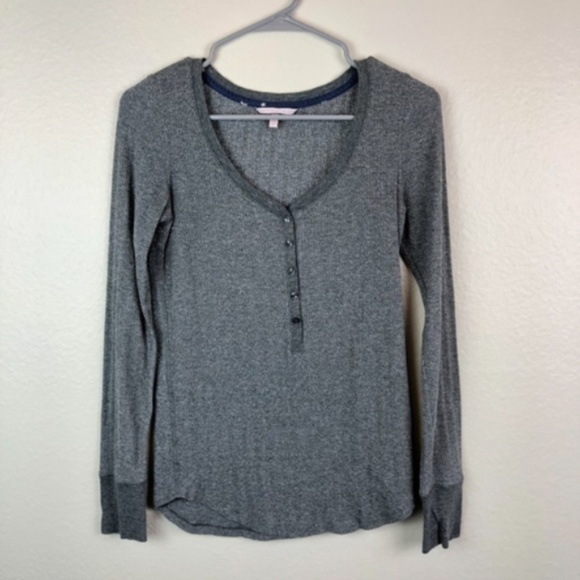 Victoria's Secret Tops - 📦 Victoria’s Secret Gray Button Up Henley Top